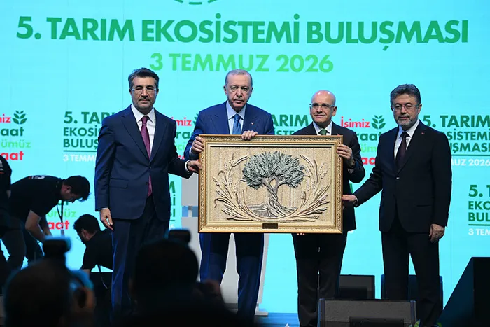 son-dakika-baskan-erdogan-ciftcilere-mujdeleri-pes-pese-siraladi-buyuk-ve-guclu-turkiyenin-kapilarini-sonuna-k-1783087869517.jpg