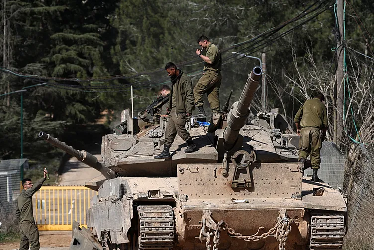 İsrail askerleri vahşeti böyle itiraf etti: Boynuna patlayıcı bağlayıp canlı kalkan yaptılar!