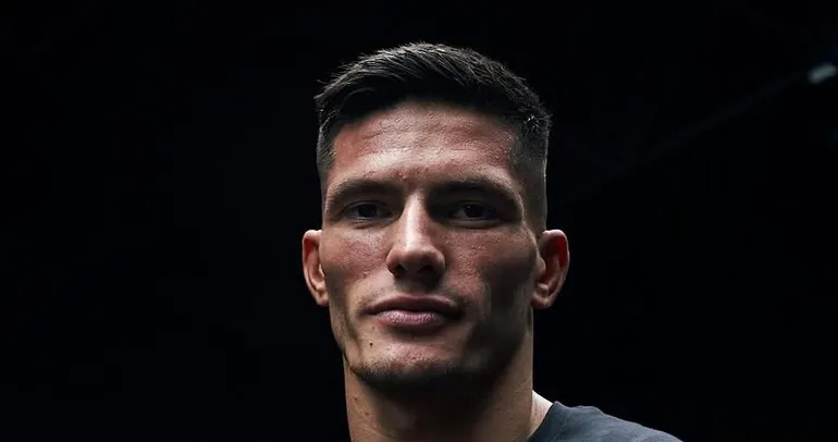 Islam Dulatov, UFC’de Türkiye için dövüşecek!