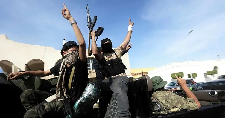 Libya’da Terhune’ye ilerleyen UMH güçleri 102 Hafter milisini esir aldı