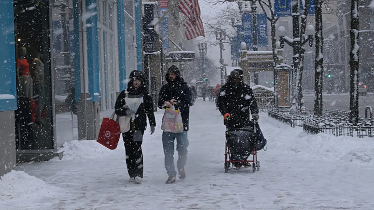 ABD’de kar fırtınası etkisini sürdürüyor: 18 kişi hayatını kaybetti ABD’de kar fırtınası etkisini sürdürüyor: 18 kişi hayatını kaybetti