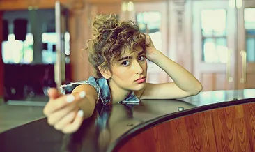 Kurretülayn Matur kimdir?