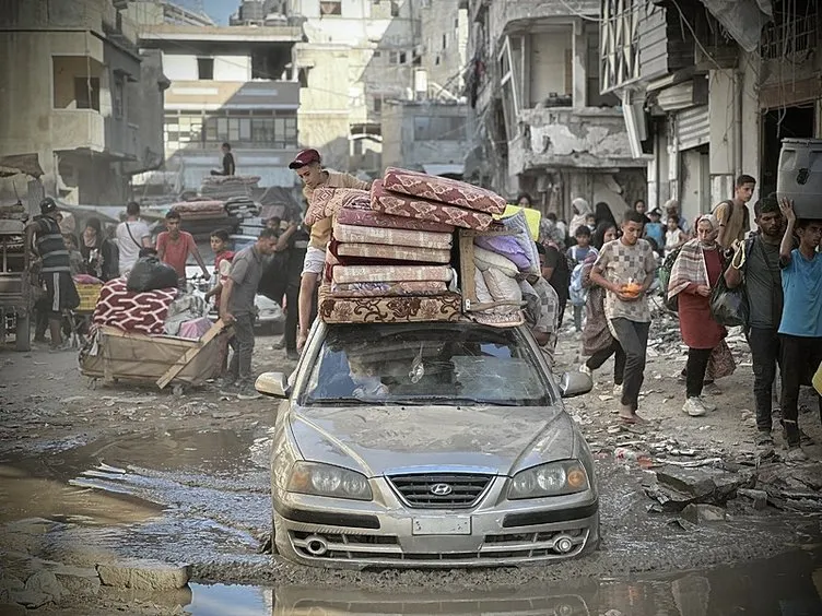 Katil İsrail’den Gazze’de sistematik zorla göç! Bunu silah olarak kullanıyorlar