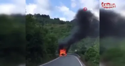 Şile’de yol ortasında yanan araç alev topuna döndü | Video