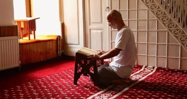 Arefe günü nasıl namaz kılınır, hangi dualar ve sureler okunur?