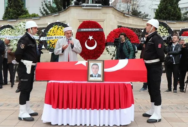 Şehit polis memuru Yunus Çavdar son yolcuğuna uğurlandı