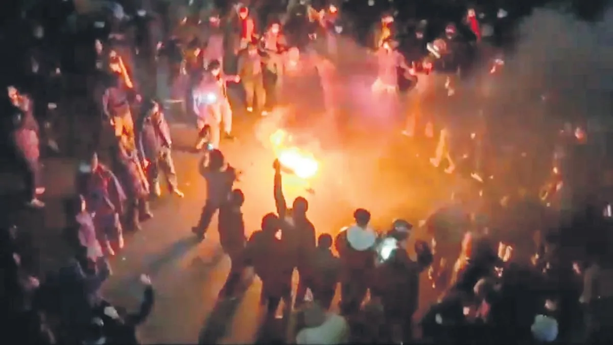 Ortadoğu diken üstünde