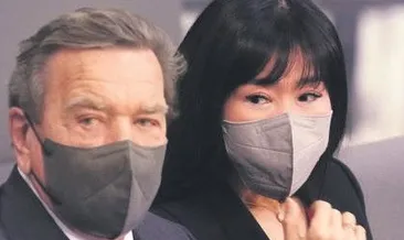 Schröder’e eşinden destek