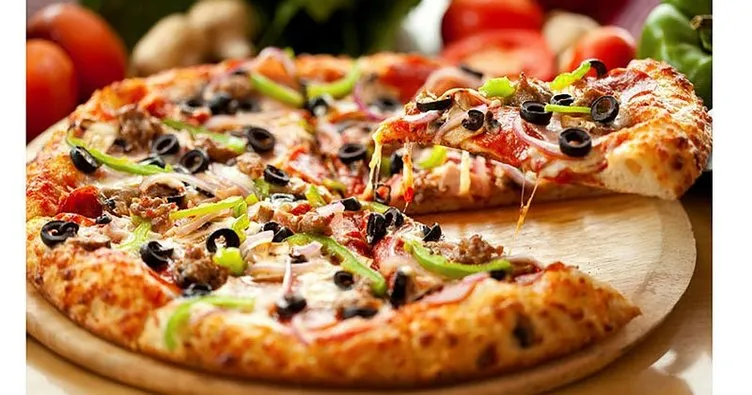 Evde pizza nasıl yapılır? Evde pizza tarifi Sağlık Haberleri
