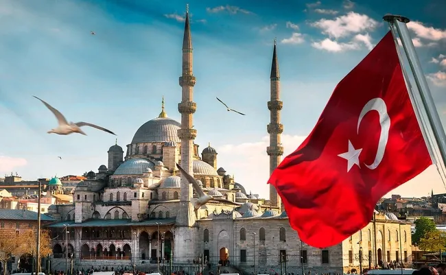 son-dakika-bakan-ersoy-acikladi-yabanci-turist-sayisinda-rekor-1668677802512.jpg