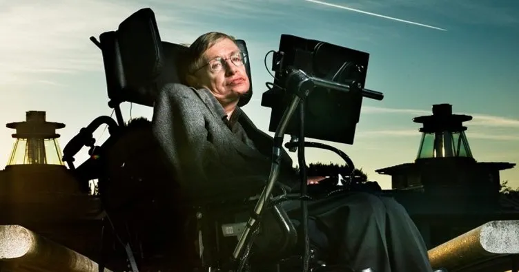 Stephen Hawking: İnsanüstü ırk insanlığın sonunu getirecek