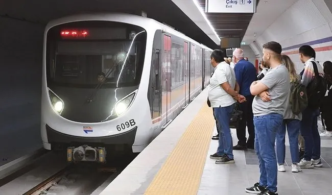 SON DAKİKA... İzmir’de yeni grev kapıda! Metro, tramvay ve vapur seferleri duracak: Bu kez bin 800 işçi…