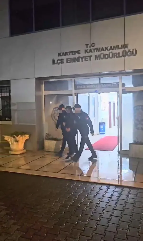25-bin-tllik-giyim-esyasi-calan-zanli-sucustu-yakalandi-1735488837546.jpg