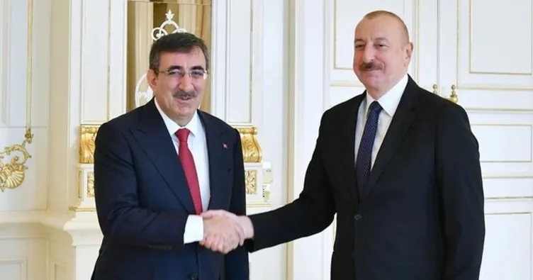 Bakü’de sıcak buluşma