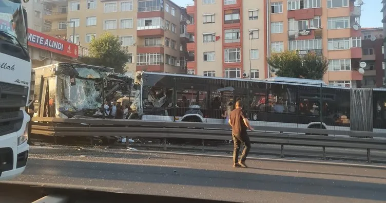 Son dakika: İstanbul Avcılar’da iki metrobüs kafa kafaya çarpıştı! Çok sayıda yaralı var