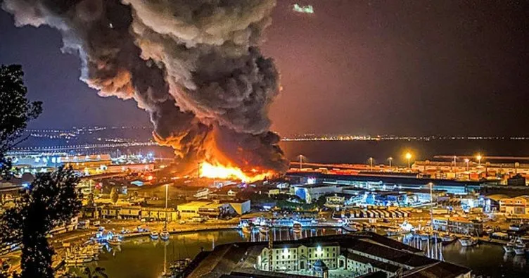 İtalya’da limana ait depoda önce patlama, sonra yangın!