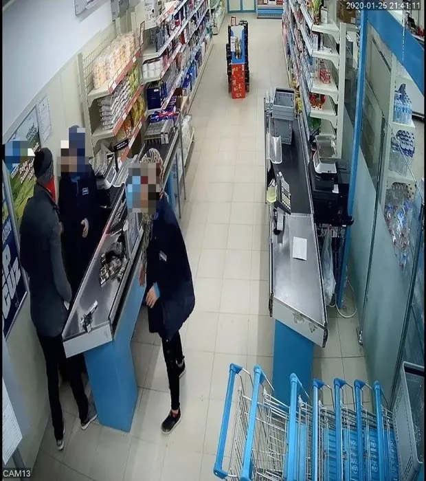 Silah ve bıçakla market çalışanlarını gasp eden zanlı tutuklandı