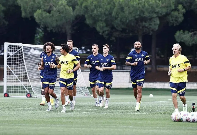 Son dakika Fenerbahçe transfer haberleri: Fenerbahçe’de Szalai gidecek, o yıldız gelecek! Yeni stoper İtalya’da bulundu...