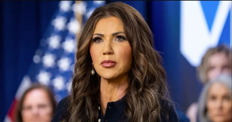 Washington’da şoke eden olay: ABD güvenliğinden sorumlu bakan kendi eşyasını koruyamadı