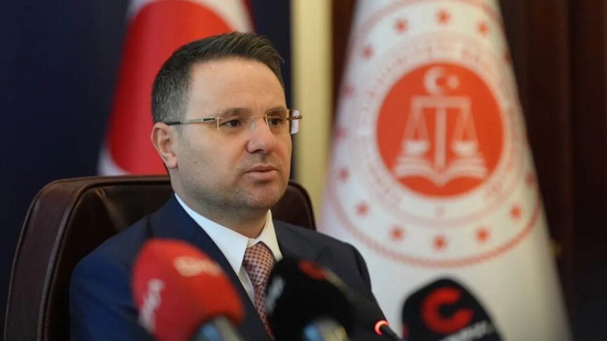 Bakan Gürlek: Uyuşturucu ve her türlü zararlı maddeyle mücadelemizi kararlılıkla sürdüreceğiz Bakan Gürlek: Uyuşturucu ve her türlü zararlı maddeyle mücadelemizi kararlılıkla sürdüreceğiz
