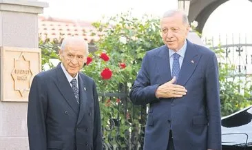 ‘Ayakkabı profesörü’nden Cumhur İttifakı liderlerine hediye #malatya