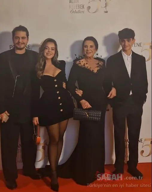 Perihan Savaş’ın fenomen gelini Melis Ketenci ile siyah şıklığı övgüleri topladı! Gelin-kaynana bu ne güzellik