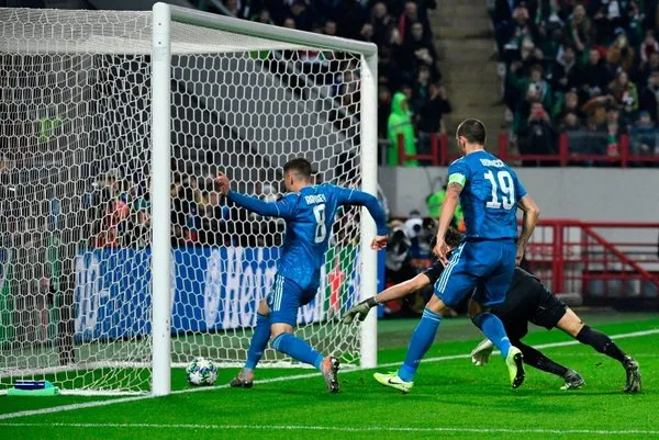 Lokomotiv Moskova - Juventus maçında Cristiano Ronaldo'dan şok tepki! Gol Aaron Ramsey'e yazılınca...
