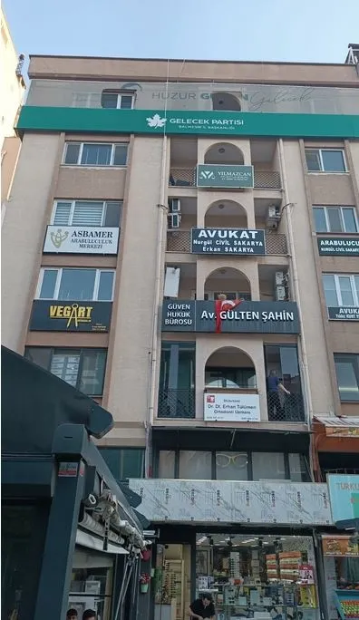 chpli-eski-baskan-korsan-avukatlik-yapiyor-1730266149559.jpg