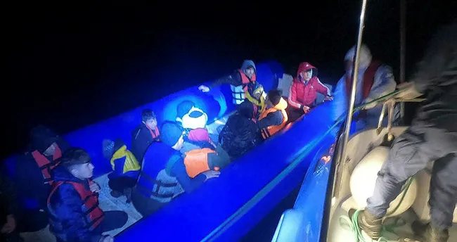 Çanakkale’de 99 düzensiz göçmen karaya çıkarıldı Çanakkale’de 99 düzensiz göçmen karaya çıkarıldı