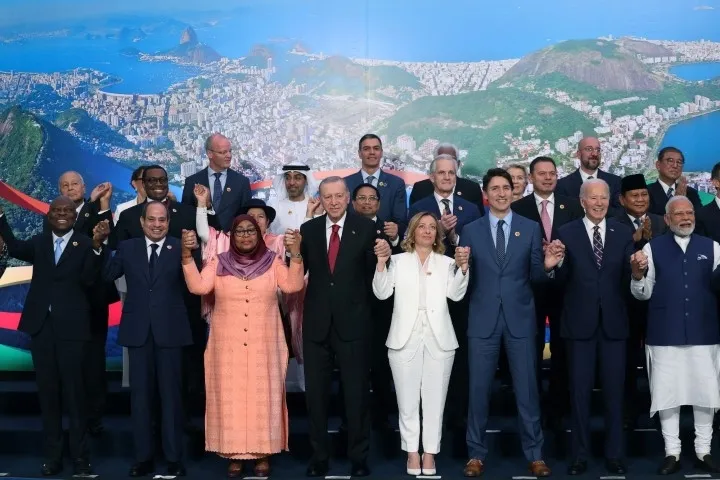 Başkan Erdoğan’dan küresel diplomaside tam performans! 17 ay 24 ülke 100’den fazla lider