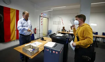 Almanya’da seçmenler sandık başında