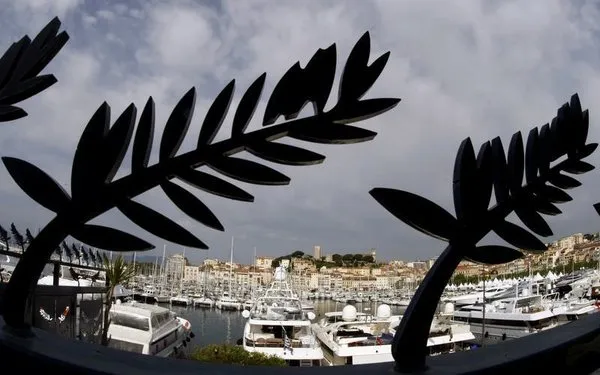 Dünya sinemasının kalbi Cannes'da atıyor