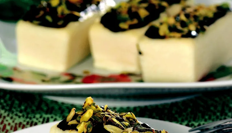 Çikolata Soslu İrmik Tatlısı Tarifi Sütlü Tatlılar Sofra