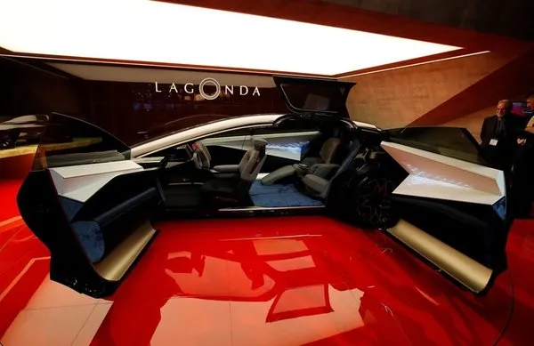 2018 Aston Martin Lagonda Vision Concept