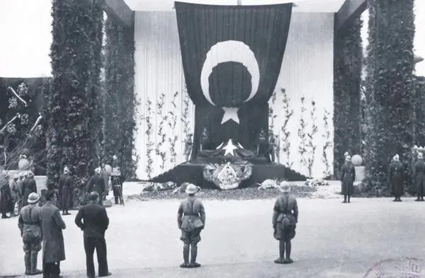 Mustafa Kemal Atatürk’ün son sözü! Başını sağa çevirip doktora dedi ki...