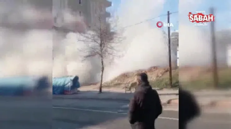 Kahramanmaraş'ta deprem anında binanın yıkılırken yaşanan panik anları kamerada | Video