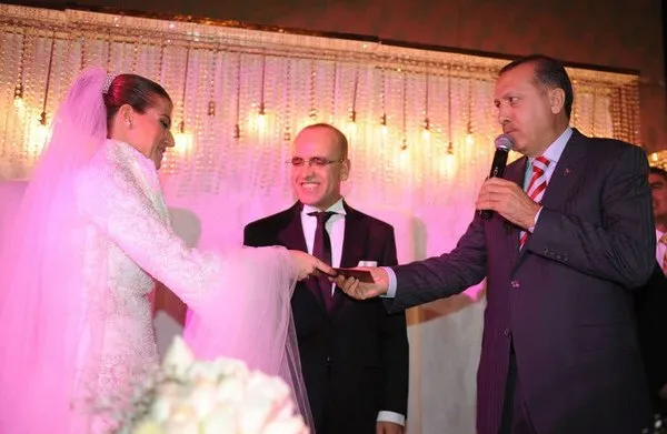 Maliye Bakanı Şimşek evlendi