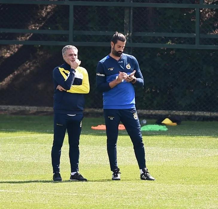 Fenerbahçe’de flaş transfer gelişmesi! Yeni sol beki Volkan Demirel buldu