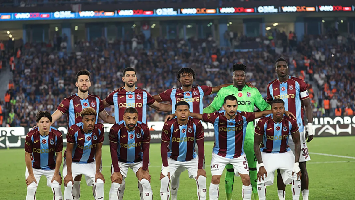 CANLI | Süper Lig’de Trabzonspor - Başakşehir maçı! İlk 11'ler belli oldu haber görseli