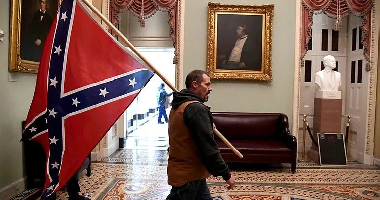 ABD’de Kongre baskınında Amerika Konfedere Devletleri bayrağı açan kişi gözaltına alındı