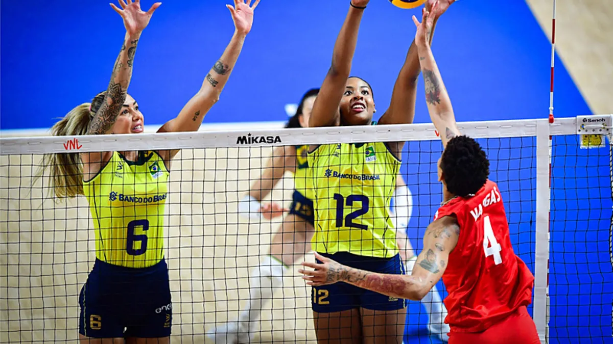 Filenin Sultanları, Brezilya'ya farklı yenildi Filenin Sultanları, Brezilya'ya farklı yenildi