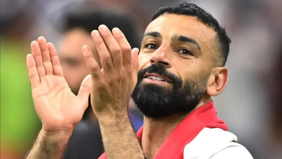 Beşiktaşlı yöneticilerin Mohamed Salah ile görüştüğü ve transfer teklifinde bulunduğu görsel.