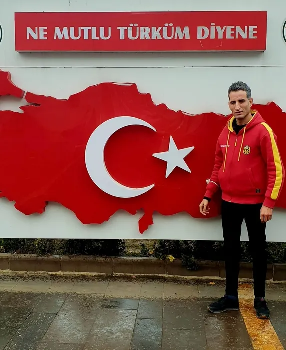 15 Temmuz gazisi İsmail Acur: Şehitlik bana şah damarımdan daha yakın! Hainlerin mermisi 7 yıldır boynunda