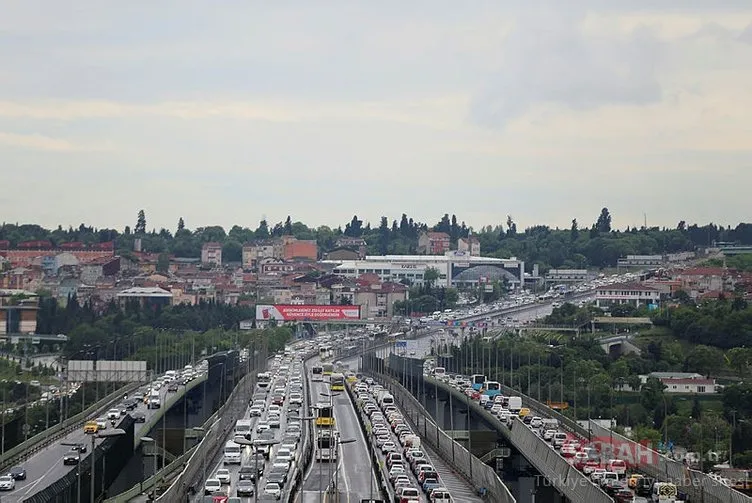 İstanbul’da trafik önemli yerlerde durma noktasına geldi