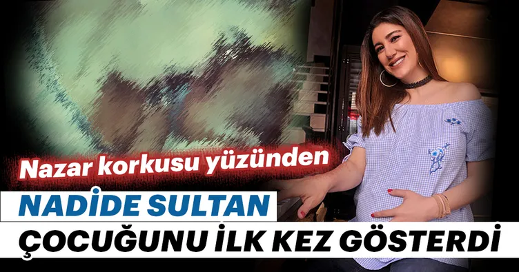 Çocuğunu ilk kez gösterdi