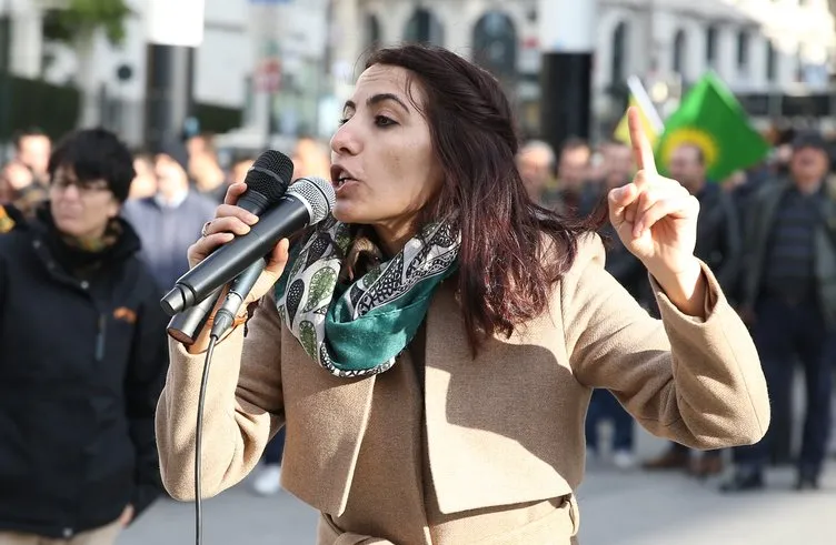 Kaçak HDP’liler Brüksel’de PKK’lıların gösterisinde görüntülendi!