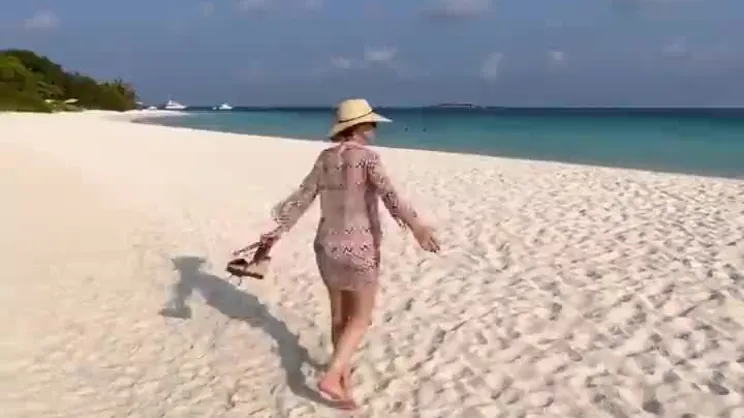 Hadise ve Mehmet Dinçerler balayından paylaşım yaptı! İşte Hadise ve Mehmet Dinçerler’in balayından ilk görüntüler! | Video