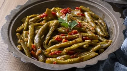 Taze Fasulyenin Yanına Ne Gider? Taze Fasulyenin Yanına Ne Yapılır, Hangi Çorba ve Salata Yakışır?