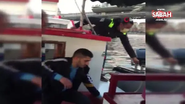 Unkapanı Köprüsü'nden denize atlayan şahsı yolcu teknesi kaptanı kurtardı | Video