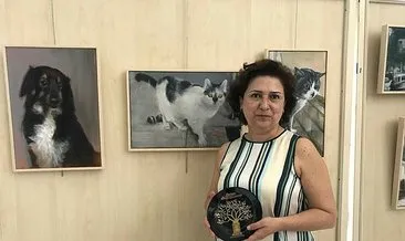 Sokak hayvanları için sanat sergisi